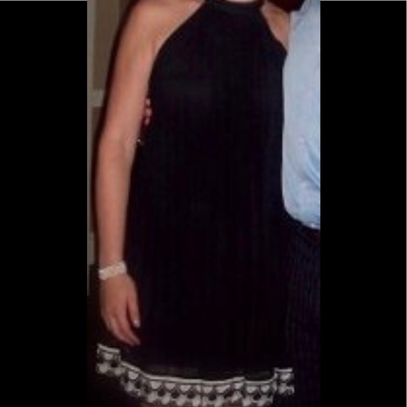 Adorable pleated black dress - Picture 2 of 2